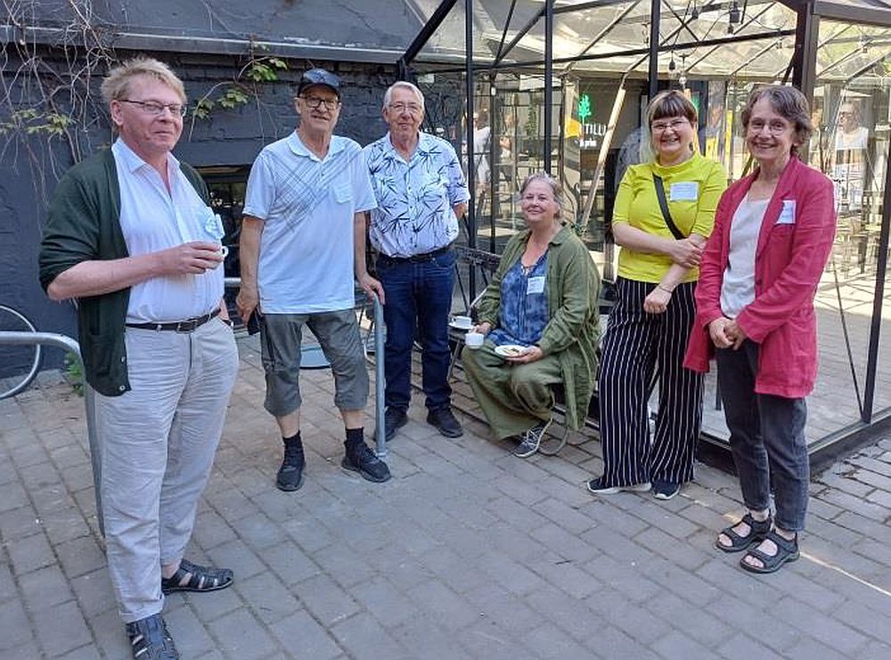 Den svenska delegationen, från vänster Mats Larsson, Gramus, Eric Gunnarsson och Kenneth Davis, Linköping, Maria Methi, Gramus, Arina Stoenescu, Skansen och Lina Nordenström, Grafikverkstan i Uttersberg